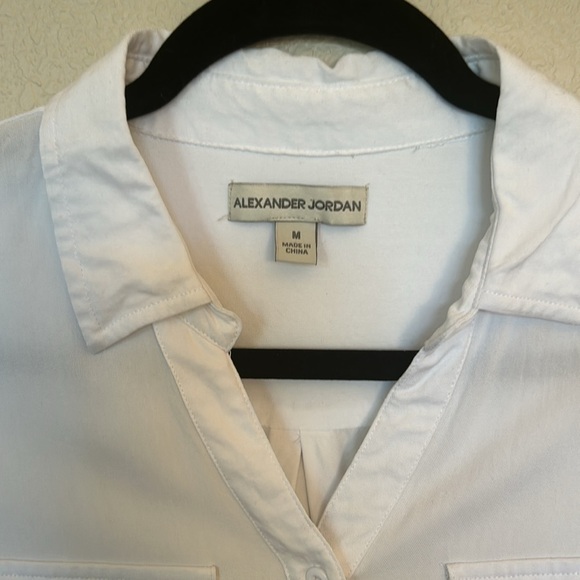 Women’s button up dressy white shirt size medium. - Picture 2 of 6